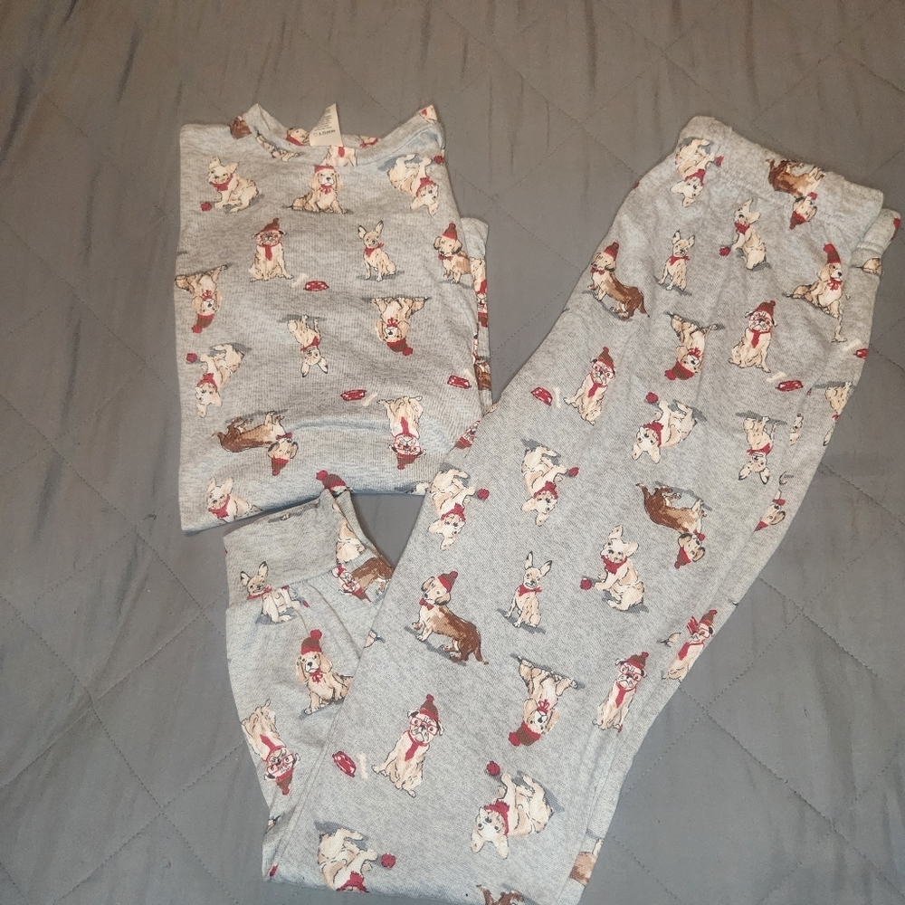 Makers Mark Women Size Small 2 Piece Pajamas Set Puppy Print Christmas Sleepwear
